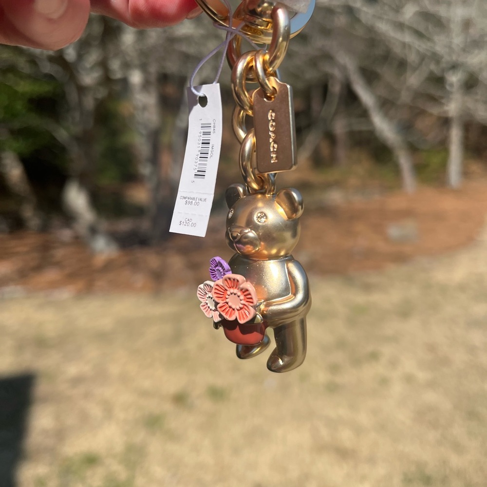Coach Garden Bear Keychain/Charm with Floral Accents 🌼 New with tag 🌺 - Picture 2 of 7